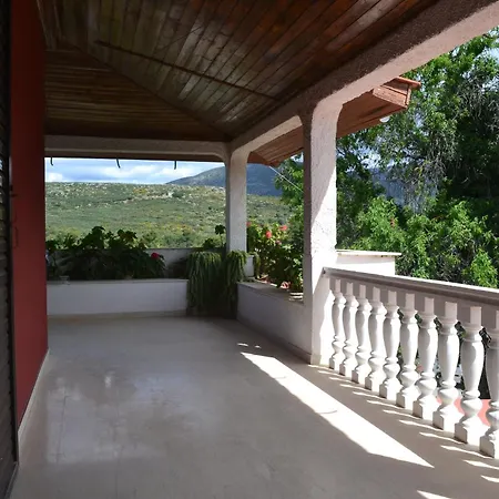 Stella Keramies Apartamento